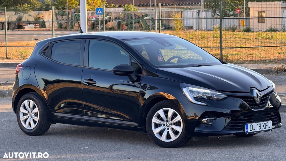 Renault Clio - 1