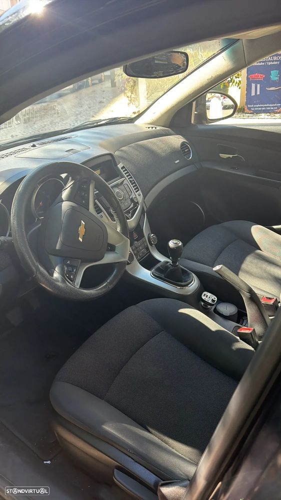 Chevrolet Cruze 1.6 LT - 2