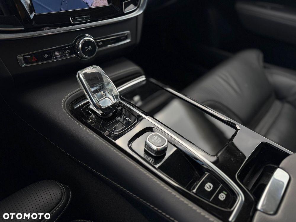 Volvo V90 T8 AWD Plug-In Hybrid Ultimate Bright - 23