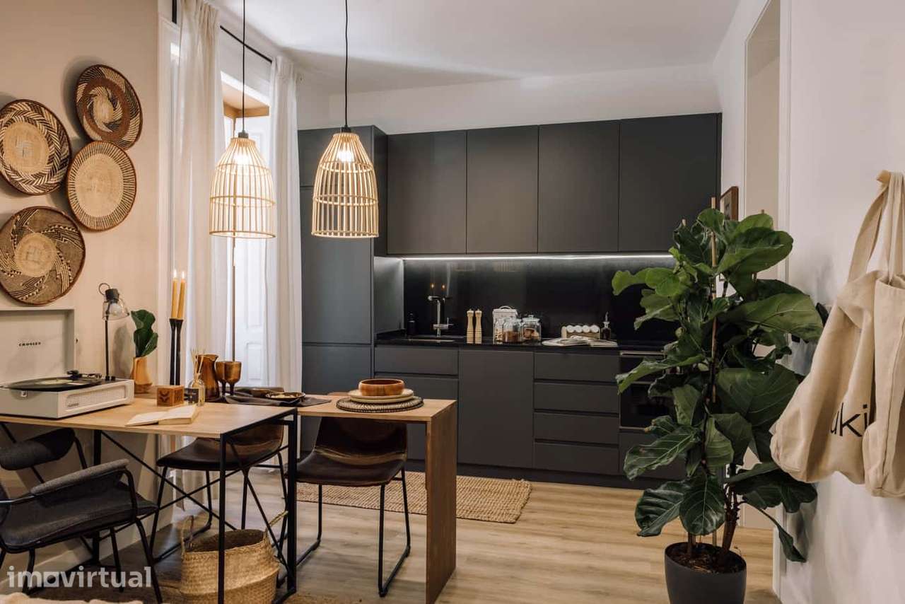 Studio and terrace in Avenidas Novas - Grande imagem: 3/22