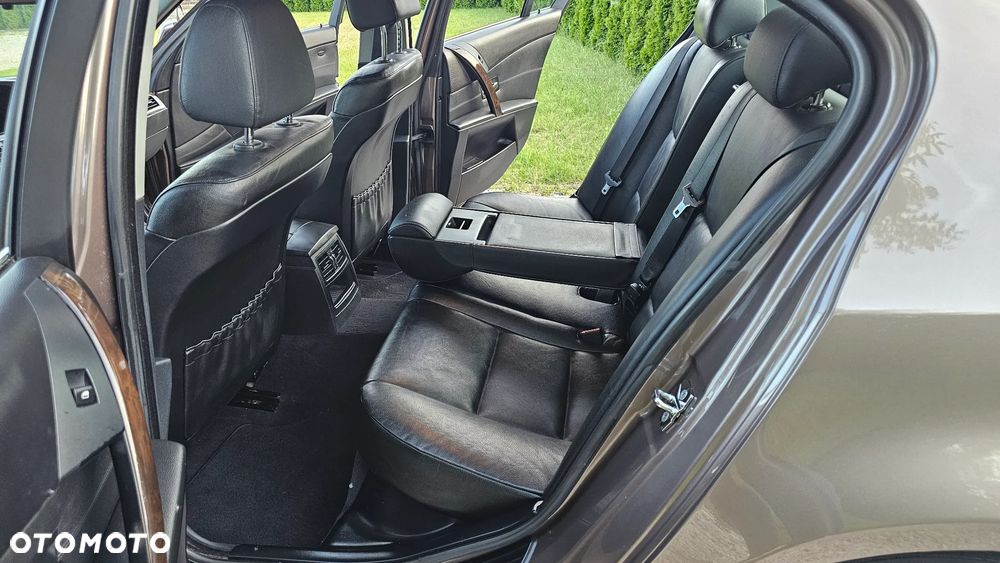 BMW Seria 5 - 11