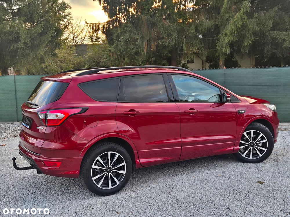 Ford Kuga 1.5 EcoBoost 2x4 ST-Line - 17