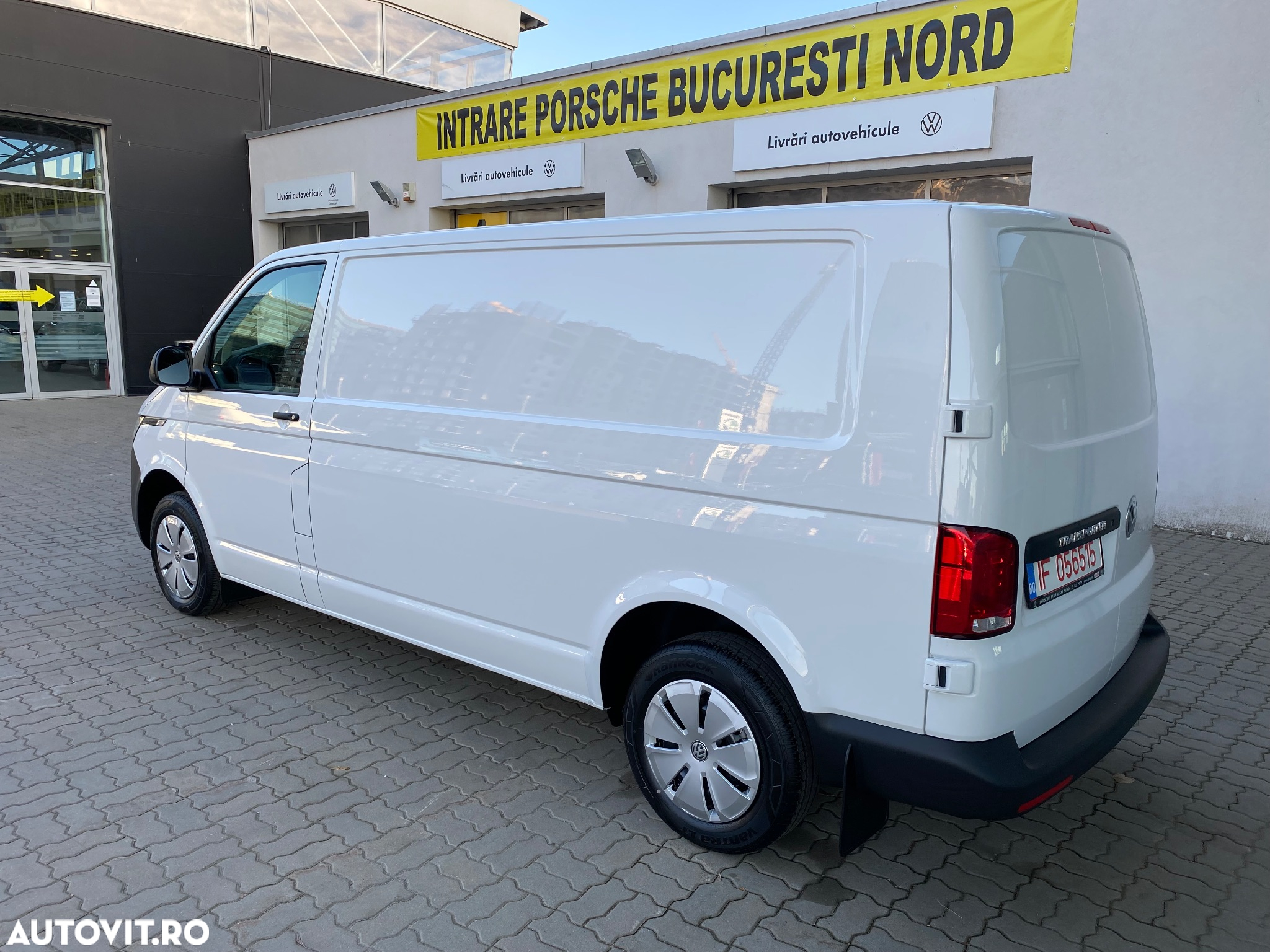 Volkswagen Transporter - 4