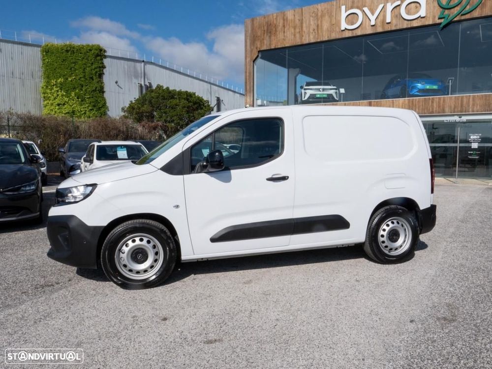 Opel Combo 54kWh Tam M 136cv - 9