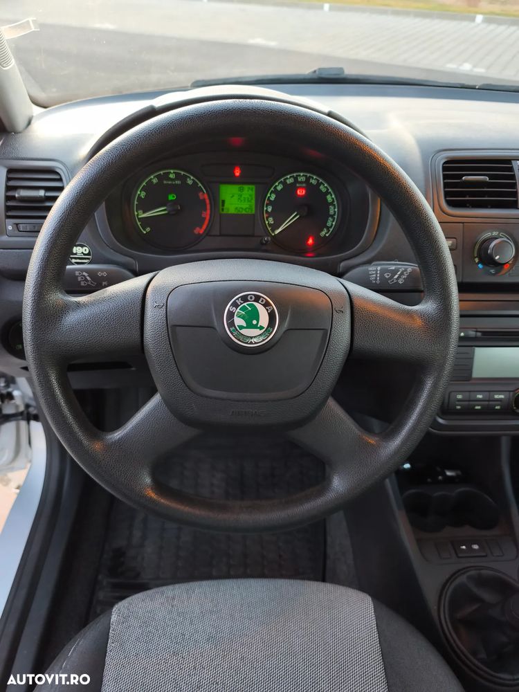 Skoda Fabia - 10