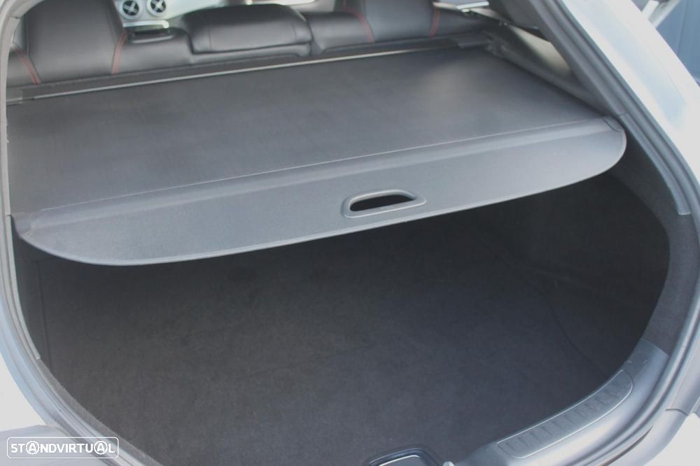 Mercedes-Benz CLA 200 d Shooting Brake AMG Line Aut. - 43