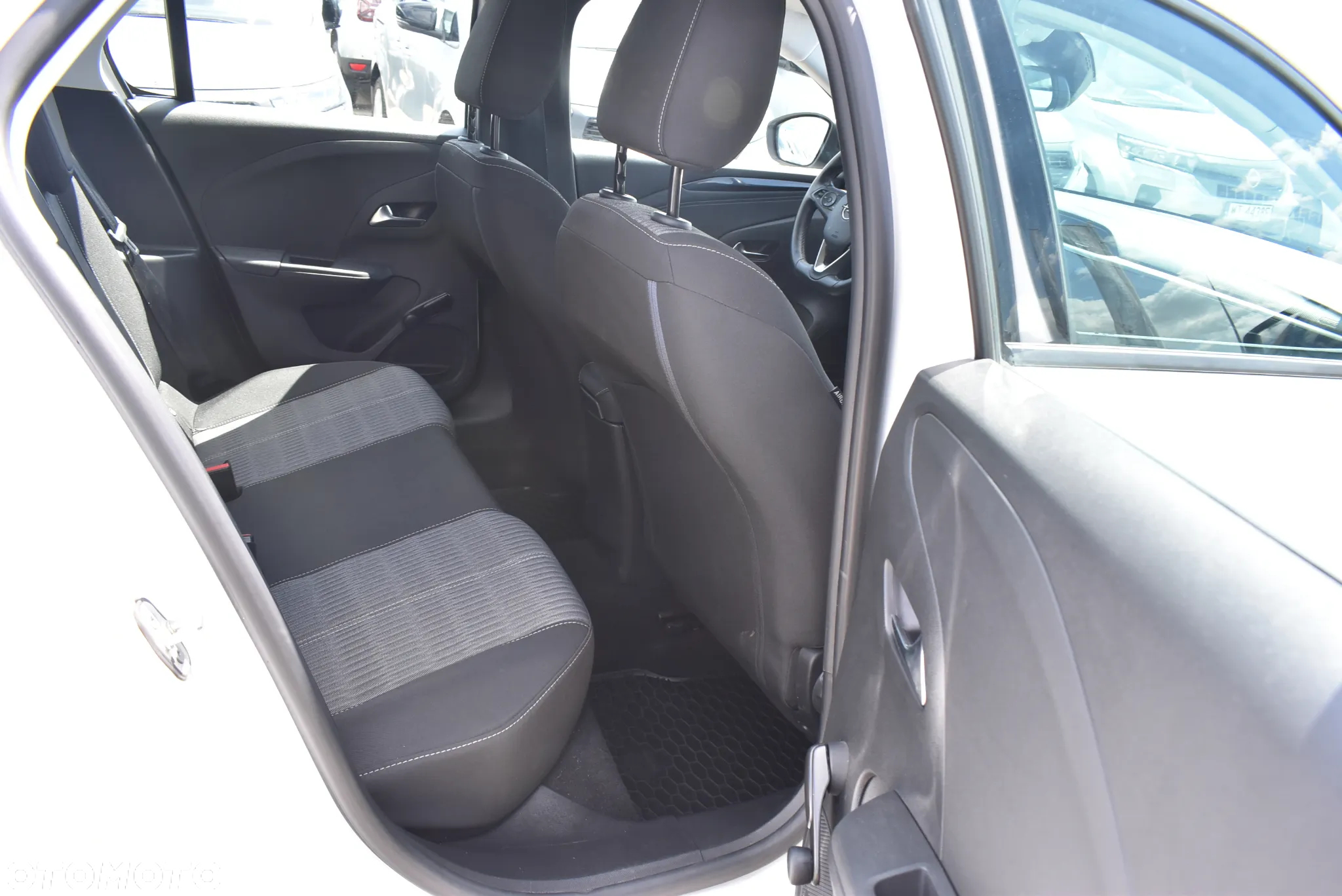 Opel Corsa 1.2 Elegance Business Pack S&S - 15