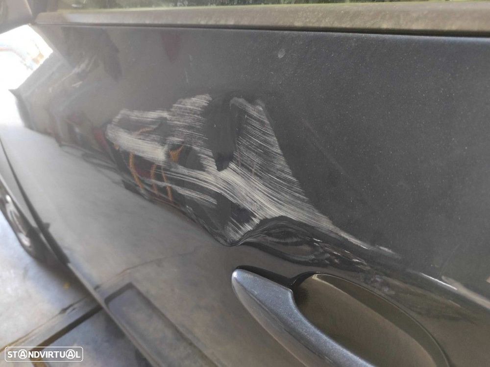 PORTA FRENTE ESQUERDA VOLVO S60 LIM. KINETIC - 2