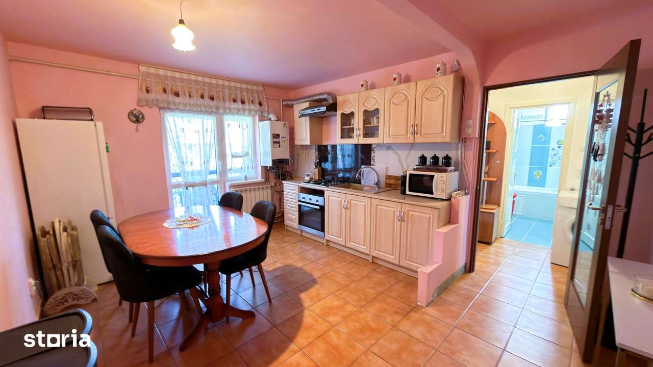 Apartament 2 camere MV2 Etaj IV, Str. Decebal – Carei - Zona Kaufland — fotografia 1