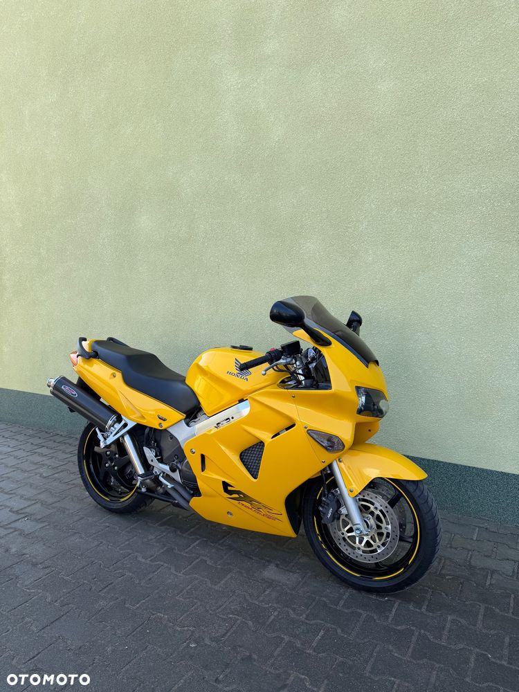 Honda VFR - 1