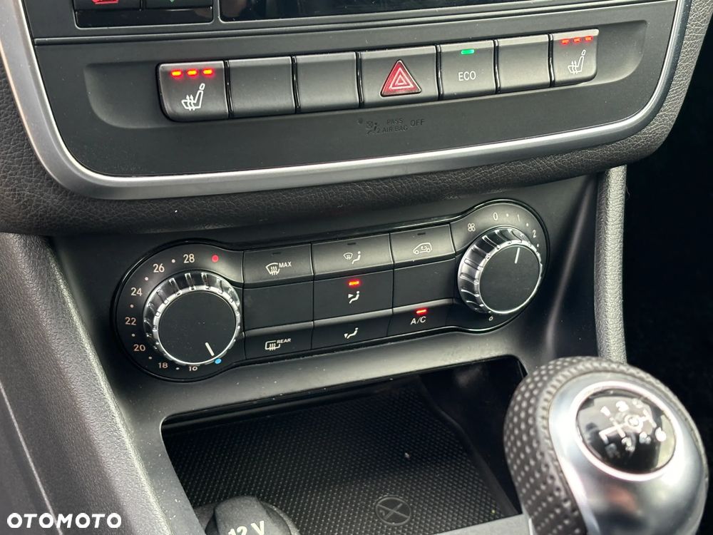 Mercedes-Benz CLA 180 StreetStyle - 25