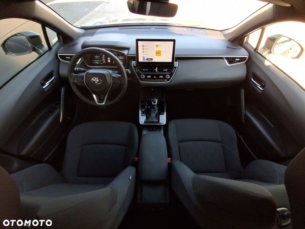 Toyota Corolla Cross - 19