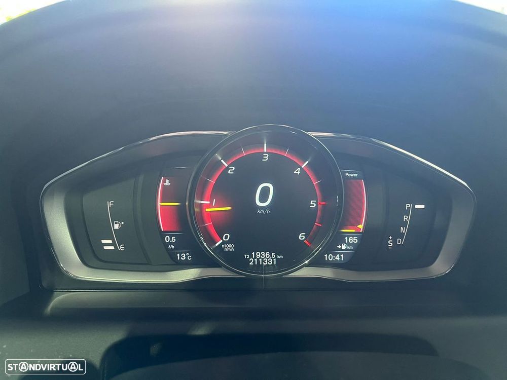 Volvo XC 60 2.0 D4 R-Design Momentum Geartronic - 22