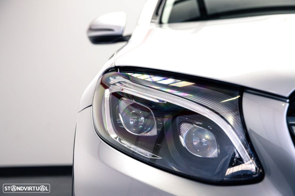 Mercedes-Benz GLC 250 d 4Matic 9G-TRONIC Exclusive - 4