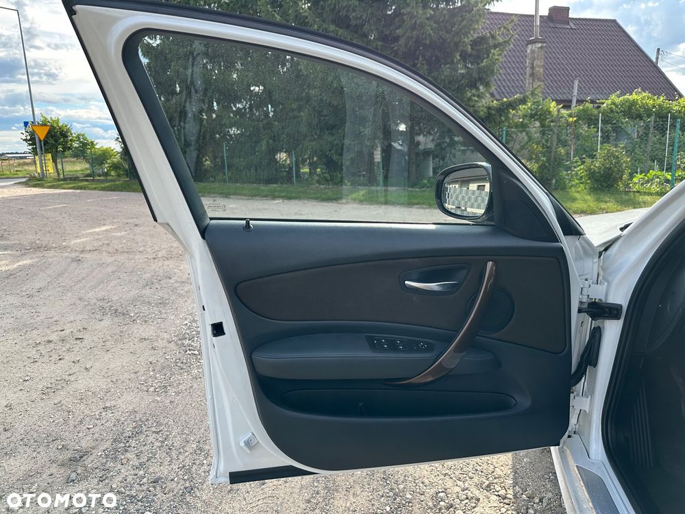 BMW Seria 1 - 19
