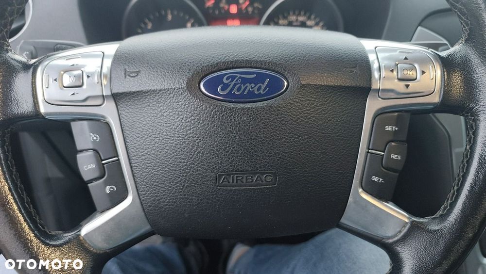 Ford Mondeo - 18