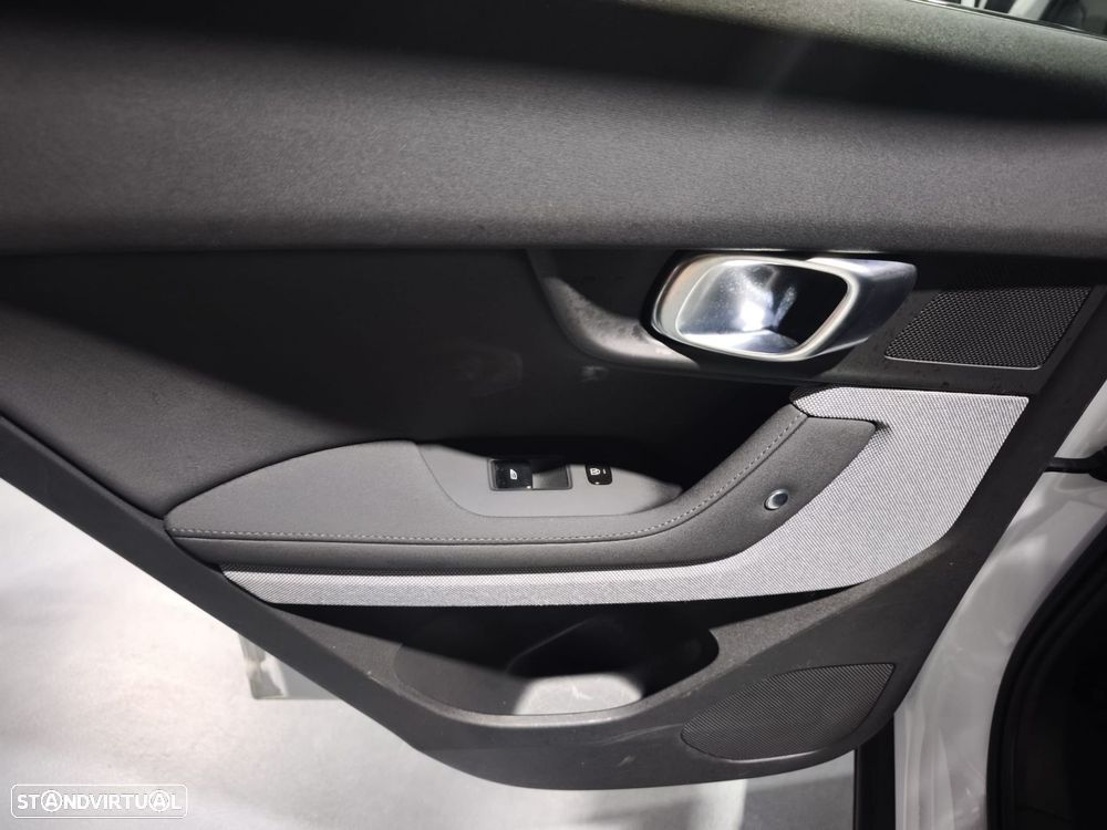 Polestar 2 Standard Range 69 kWh - 12