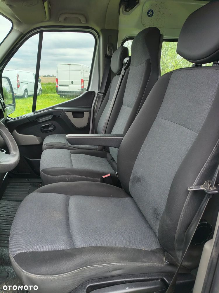 Renault Master brygadówka - 9
