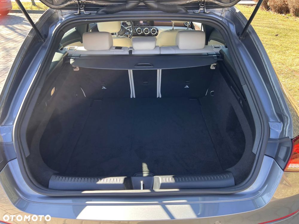 Mercedes-Benz CLA 200 Progressive 7G-DCT - 10
