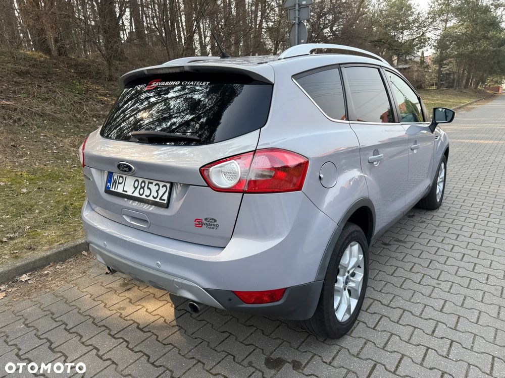 Ford Kuga 2.0 TDCi 2x4 Titanium - 11