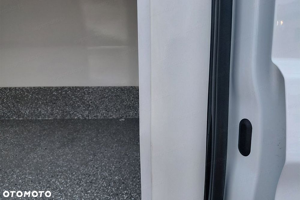 Ford Transit Custom Izoterma 320 L2H1 Trend 2.0 136KM - 7