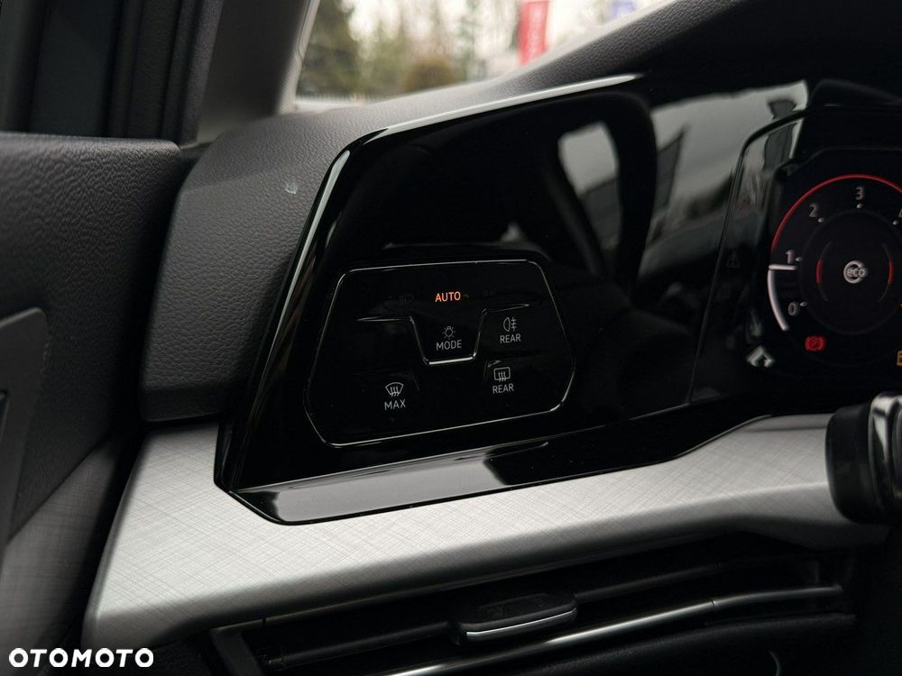 Volkswagen Golf 2.0 TDI Style - 36