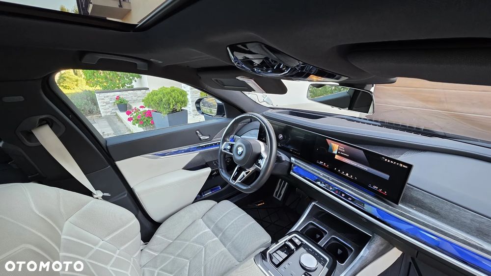 BMW Seria 7 - 21