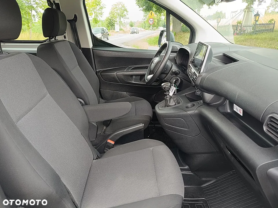 Toyota Proace City 1.5 D-4D Long 2,3t Active (bryg.) - 17