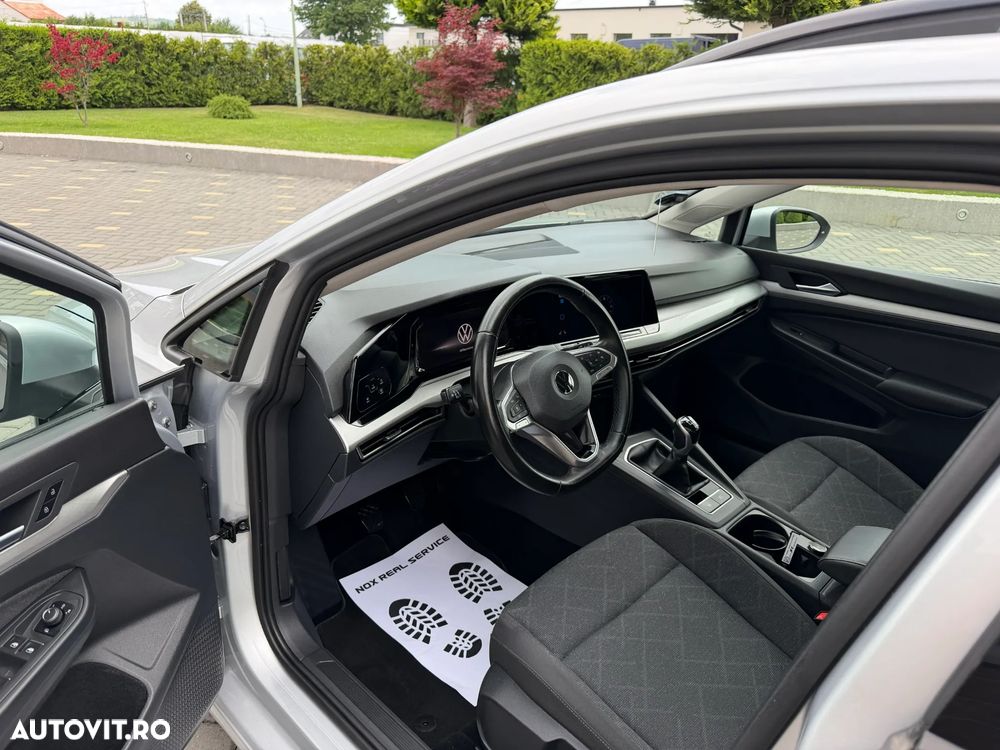 Volkswagen Golf 2.0 TDI SCR Life - 17