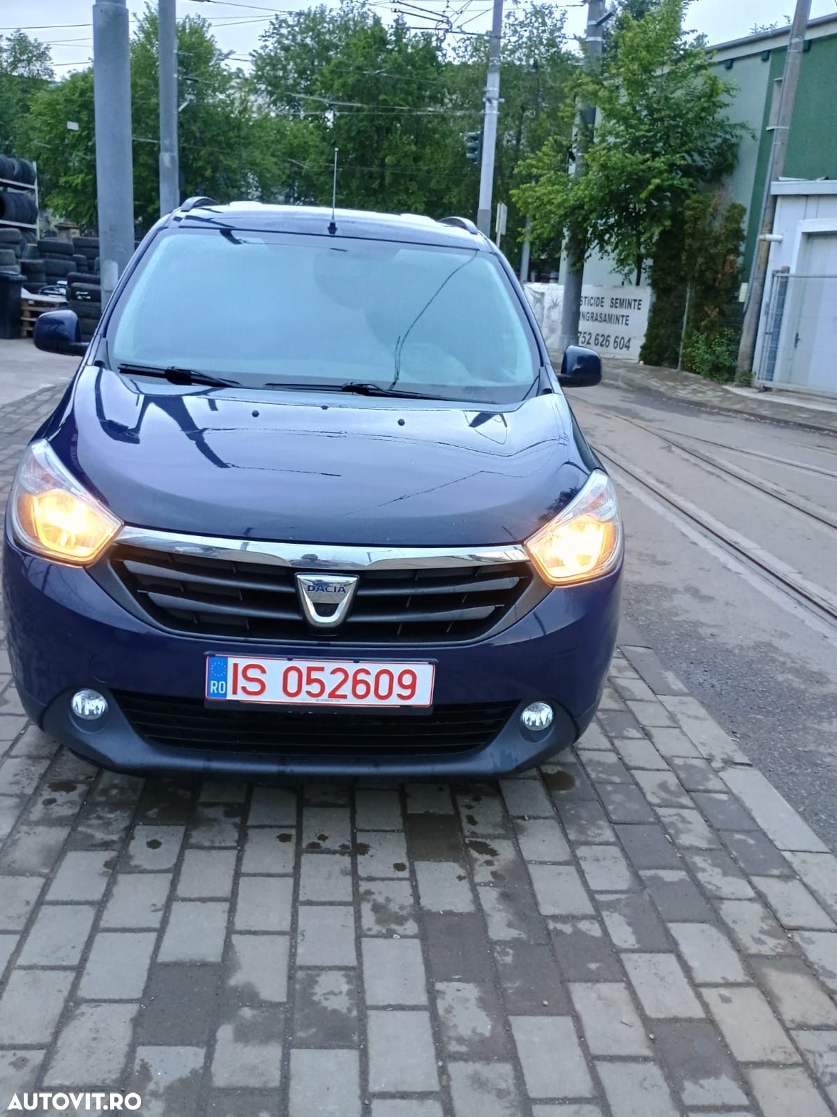 Dacia Lodgy 1.6 Ambiance - 1