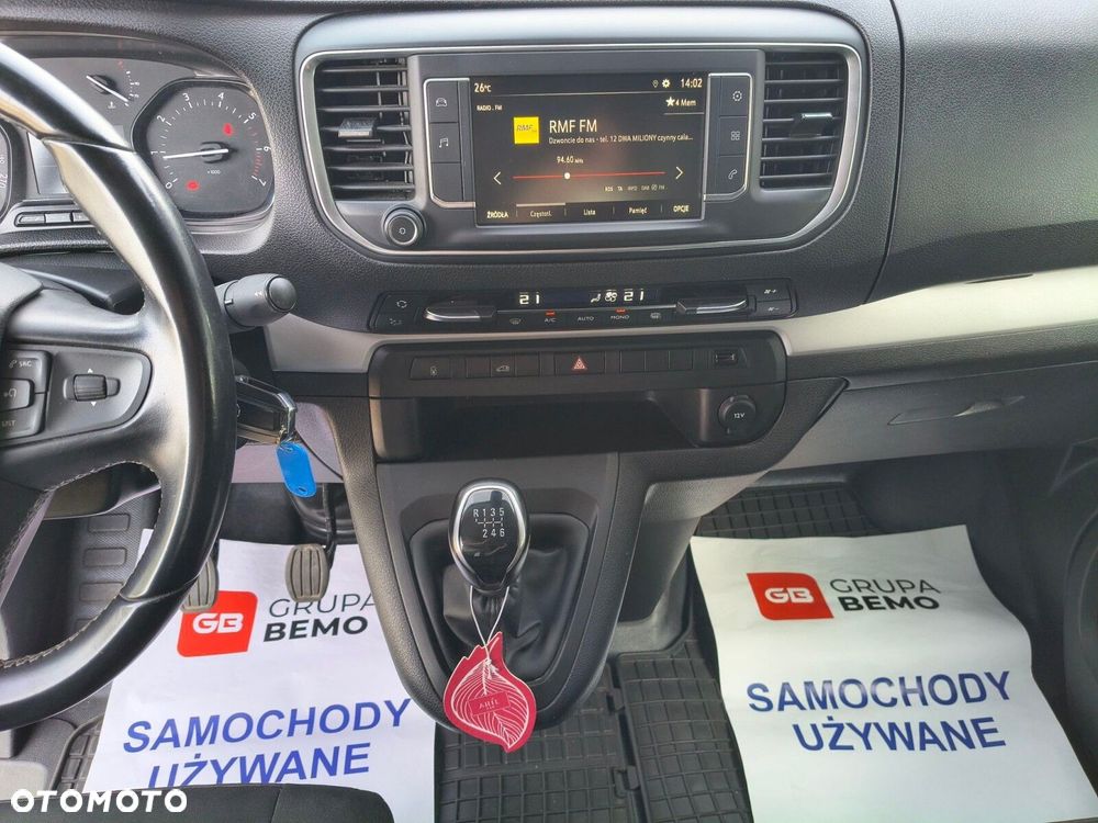 Opel Vivaro Extra Long - 18
