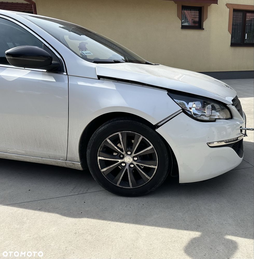 Peugeot 308 - 5