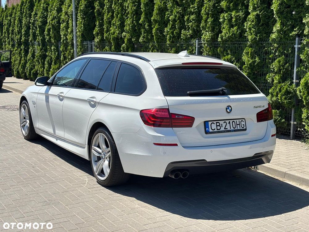 BMW Seria 5 525d Sport-Aut - 11