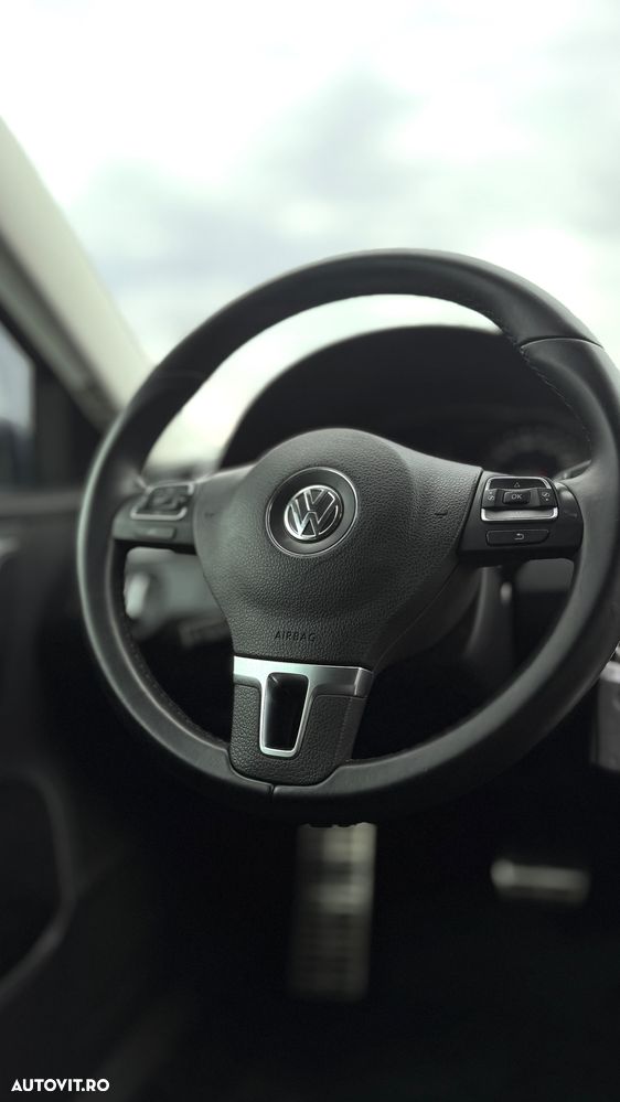 Volkswagen Passat 2.0 TDI SCR DSG BlueMotion Highline - 13