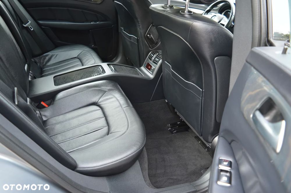 Mercedes-Benz CLS 350 CDI 4Matic 7G-TRONIC - 11