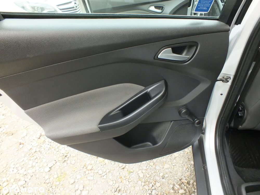 Ford Focus - 16