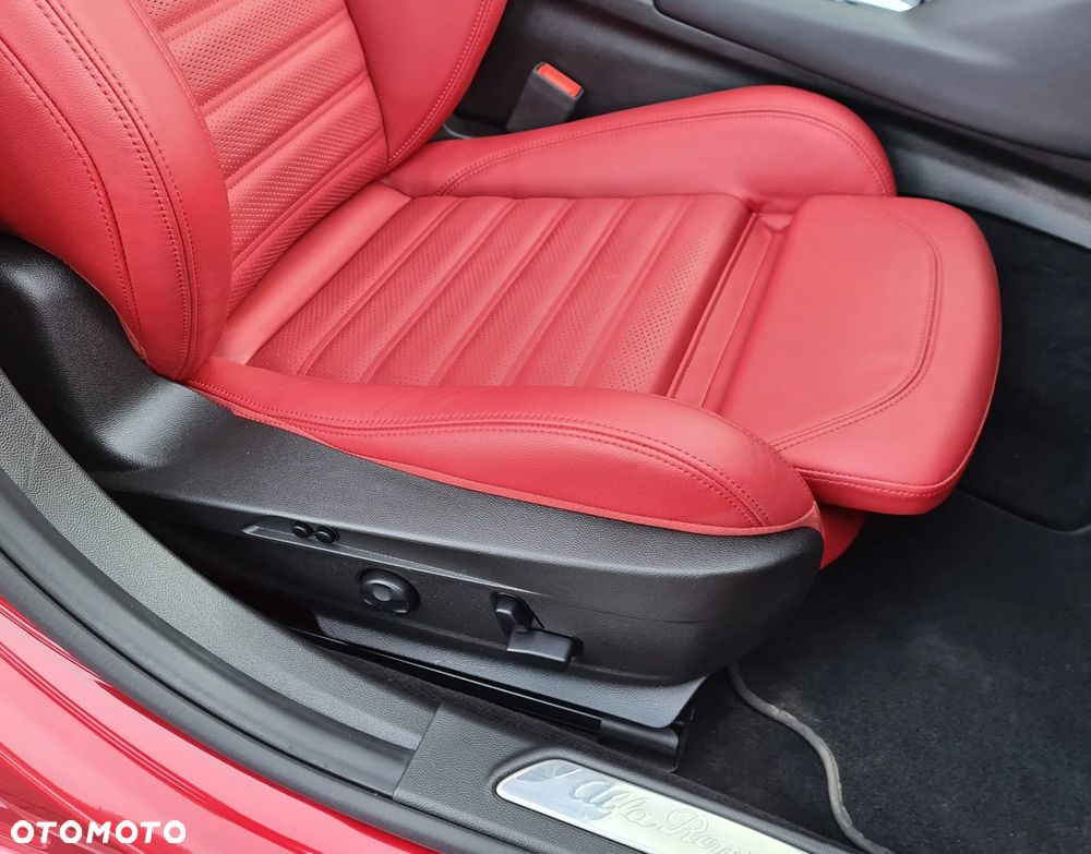 Alfa Romeo Giulia 2.0 Turbo Veloce Q4 - 23