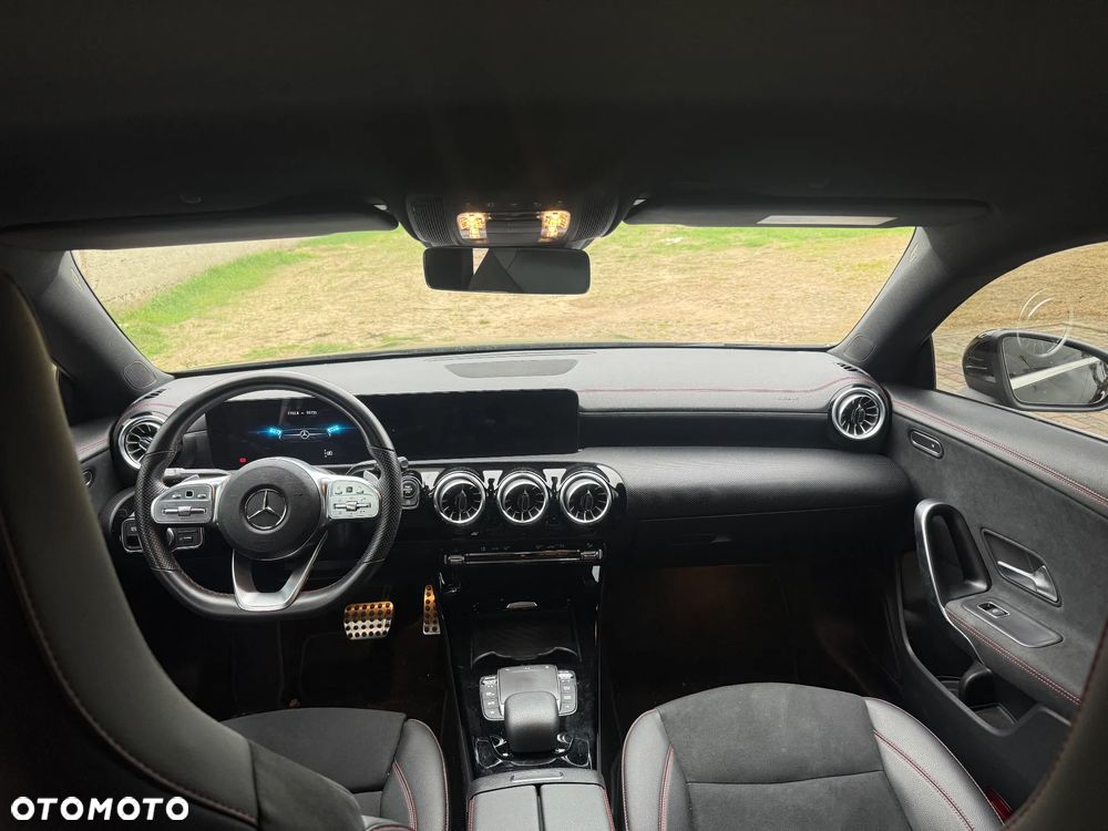 Mercedes-Benz CLA 200 d AMG Line 8G-DCT - 9
