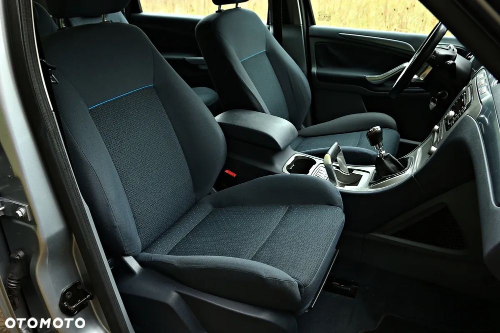 Ford S-Max 2.0 TDCi Ambiente - 32