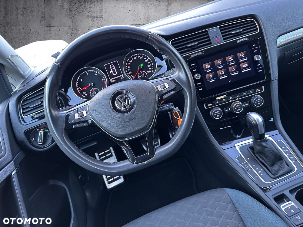 Volkswagen Golf Variant 2.0 TDI SCR DSG IQ.DRIVE - 10