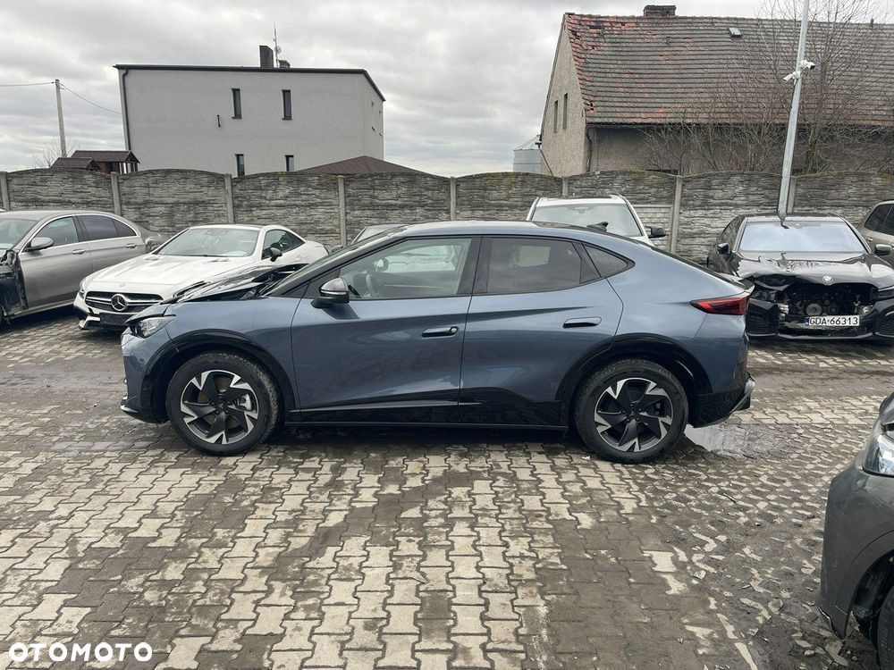 Cupra Tavascan - 2