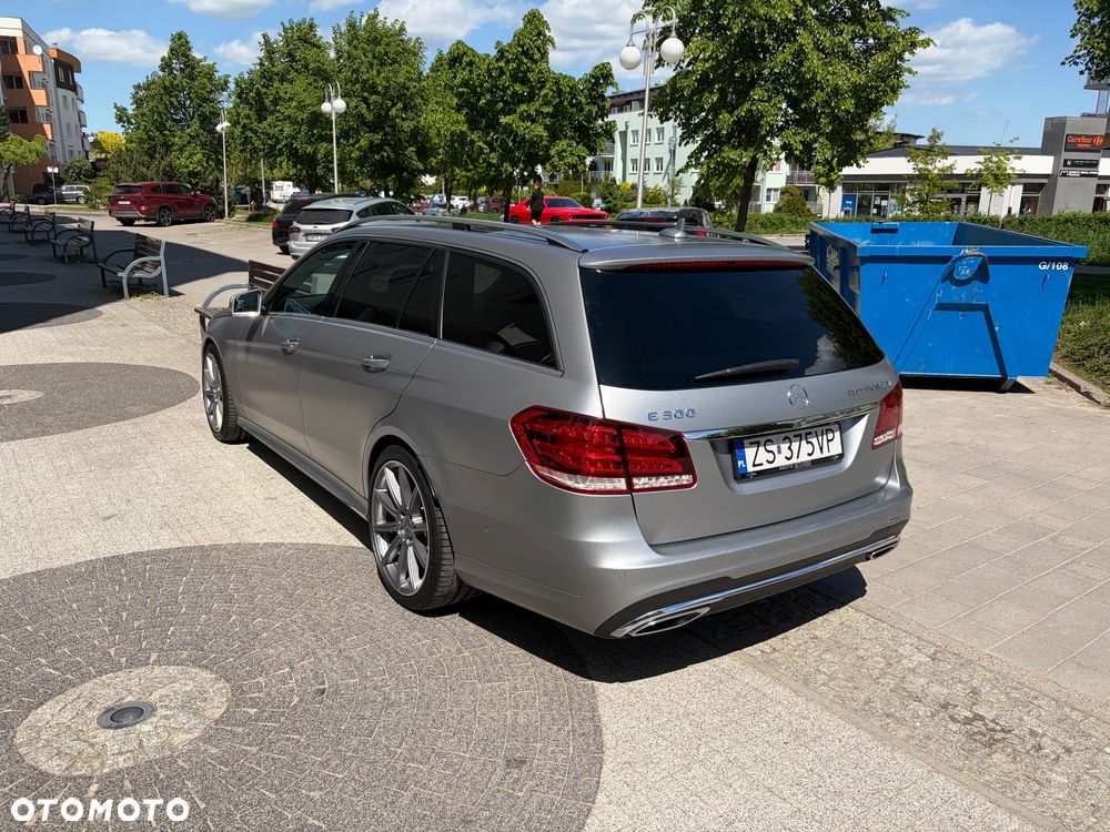 Mercedes-Benz Klasa E 300 BlueTec Hybrid - 6