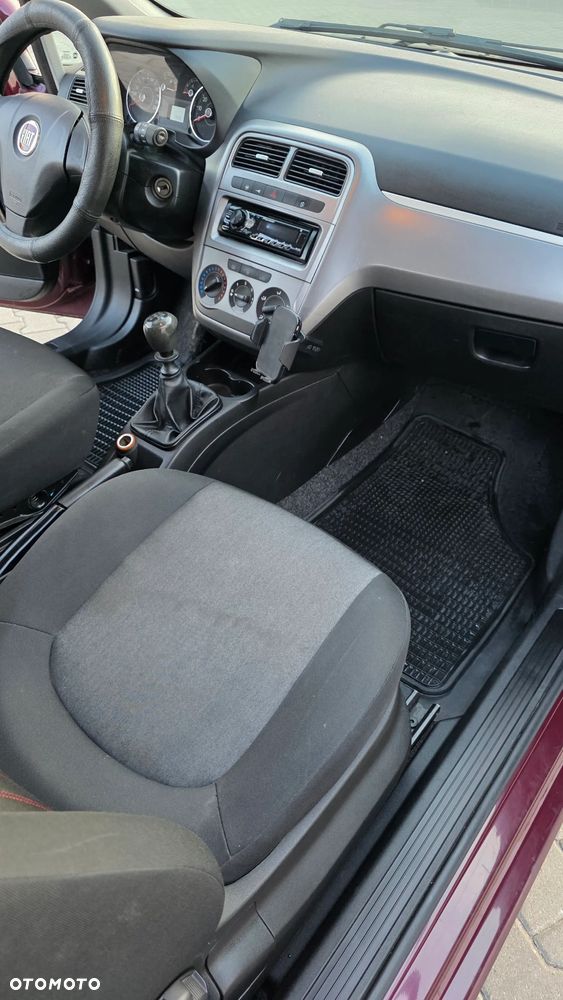 Fiat Punto VAN - 14