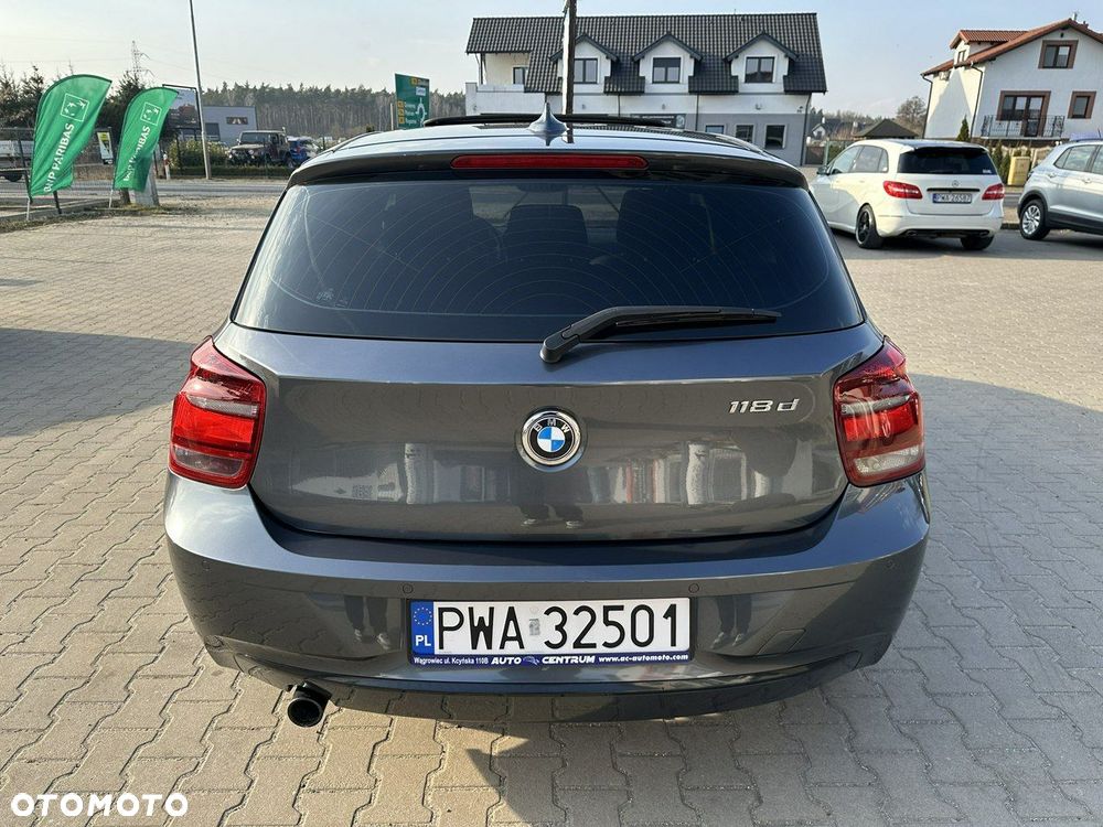 BMW Seria 1 118d Sport Line - 7