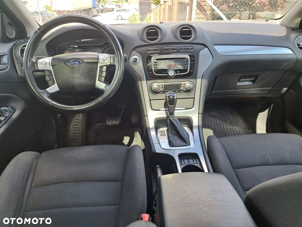 Ford Mondeo - 9
