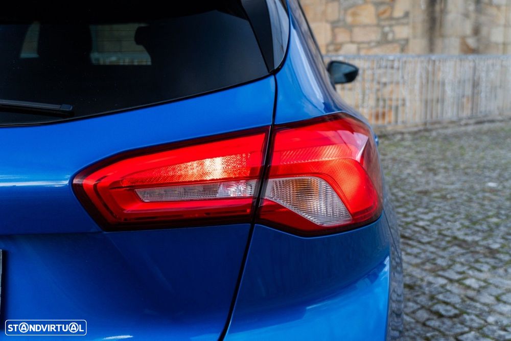 Ford Focus 1.0 EcoBoost MHEV ST-Line - 23