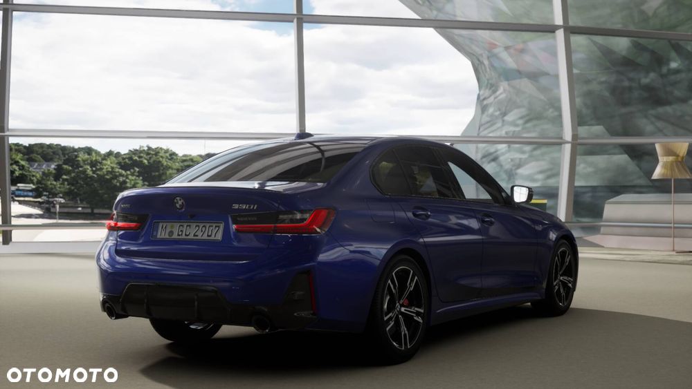 BMW Seria 3 330i M Sport - 8