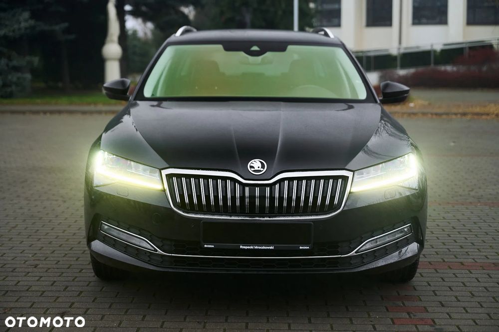 Skoda Superb 2.0 TDI 4x4 Style DSG - 4