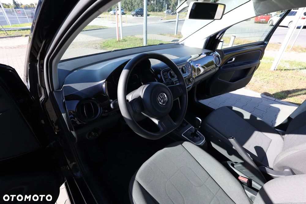 Volkswagen up! - 25
