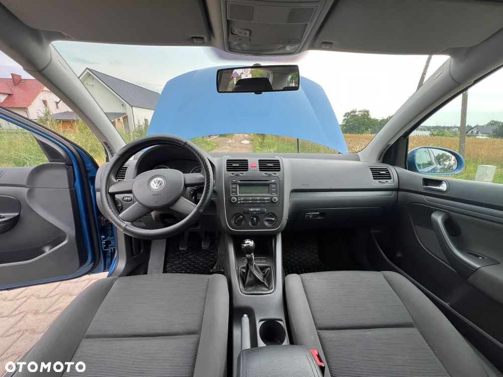 Volkswagen Golf - 26